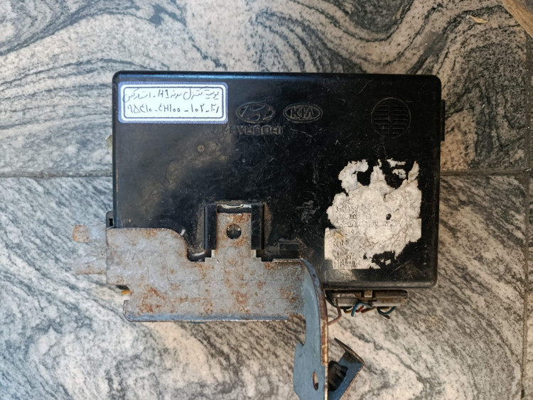 یونیت کنترل بدنه هیوندا h1 استوک 954104h100 و 954104h102