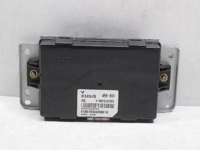 یونیت کنترل abs آزرا گرنجور 965003v000